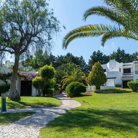 Luxury House - Golf & Tennis Court & Pool View Semesterbostad Albufeira